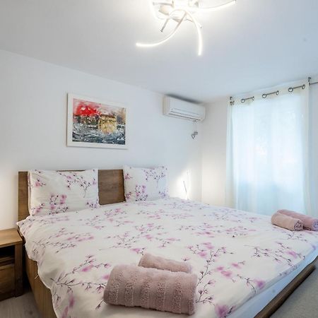 בול Apartments And Rooms Lea מראה חיצוני תמונה