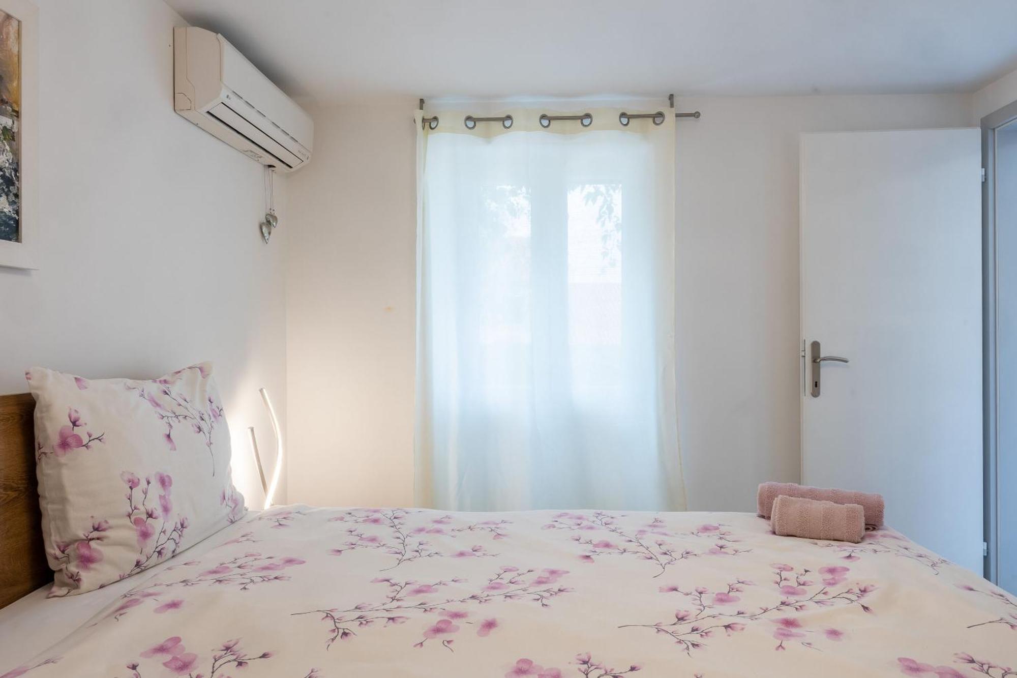 בול Apartments And Rooms Lea מראה חיצוני תמונה