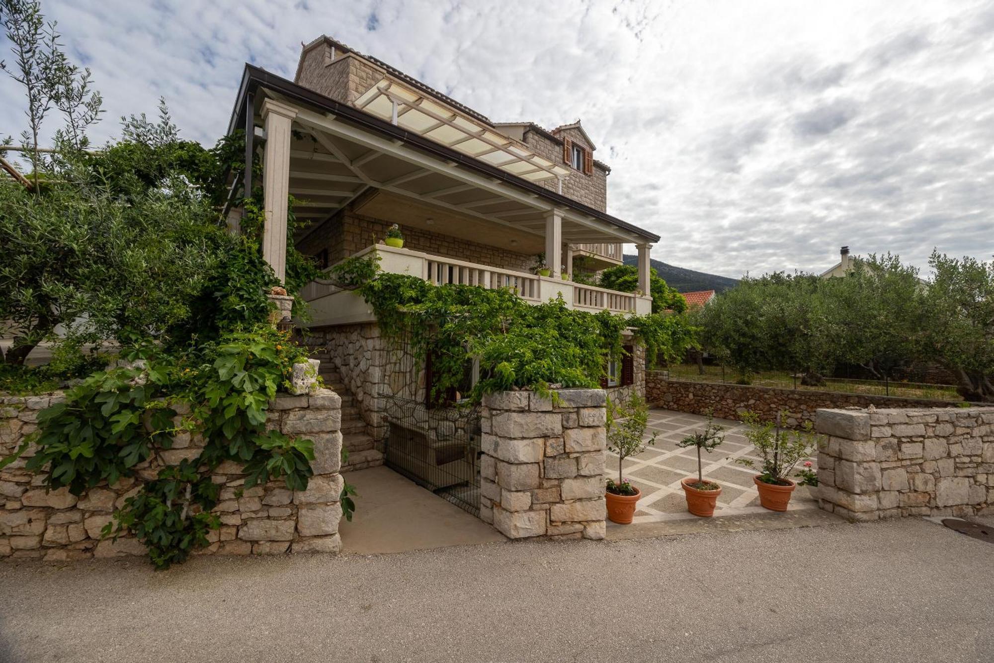 בול Apartments And Rooms Lea מראה חיצוני תמונה