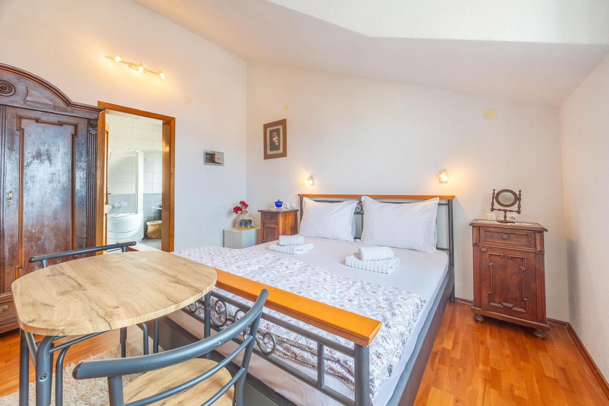 בול Apartments And Rooms Lea מראה חיצוני תמונה