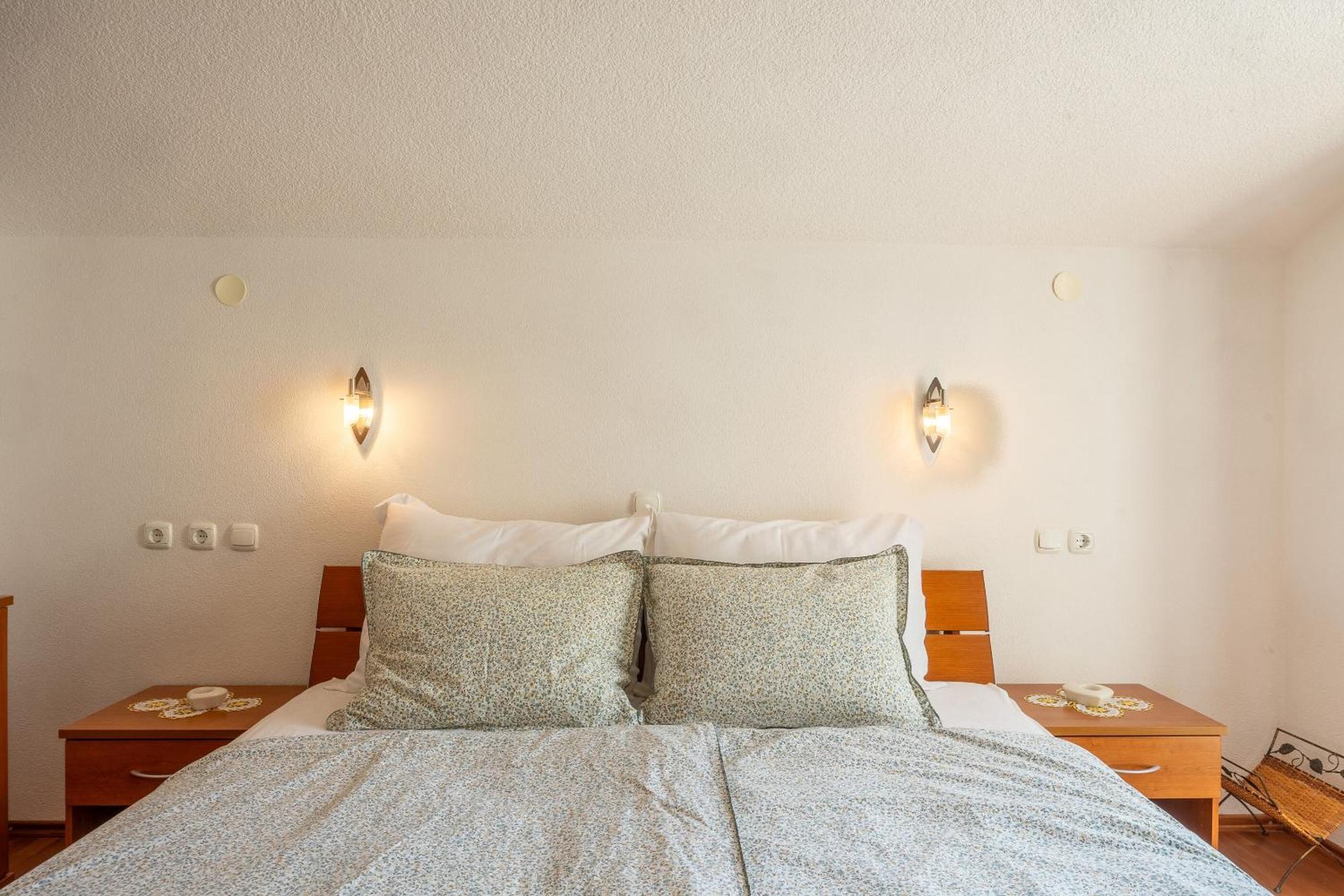 בול Apartments And Rooms Lea מראה חיצוני תמונה