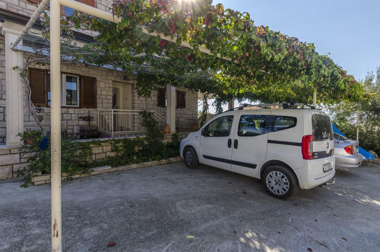 בול Apartments And Rooms Lea מראה חיצוני תמונה